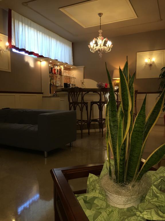 杜卡勒酒店 法瓦罗威尼托 外观 照片